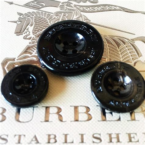 replacement burberry pearl buttons|Burberry zipper replacement.